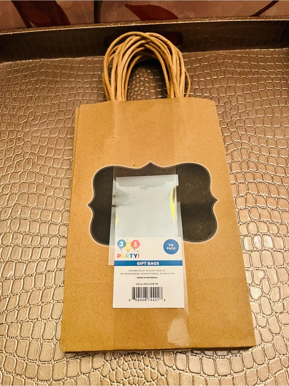 ✨ Sold ✨ Pack of 10 - 8” Brown Craft Paper Gift Bags with Black Label
